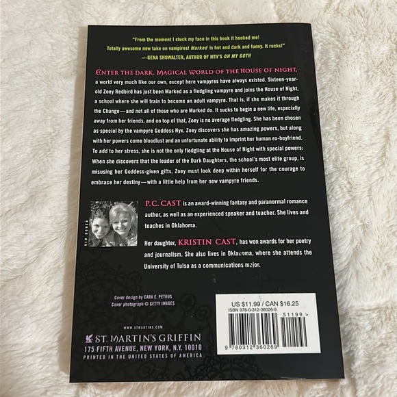 House of Night Book Series - Picture 2 of 13